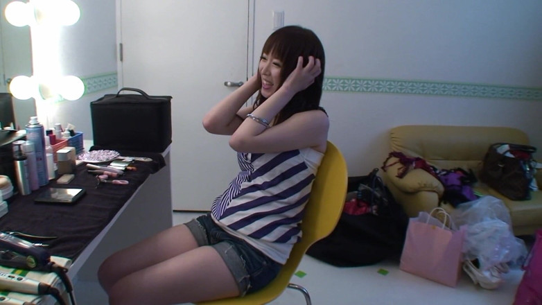 Solo Japanese: Sweet Japanese babe loves to tease before kinky sex