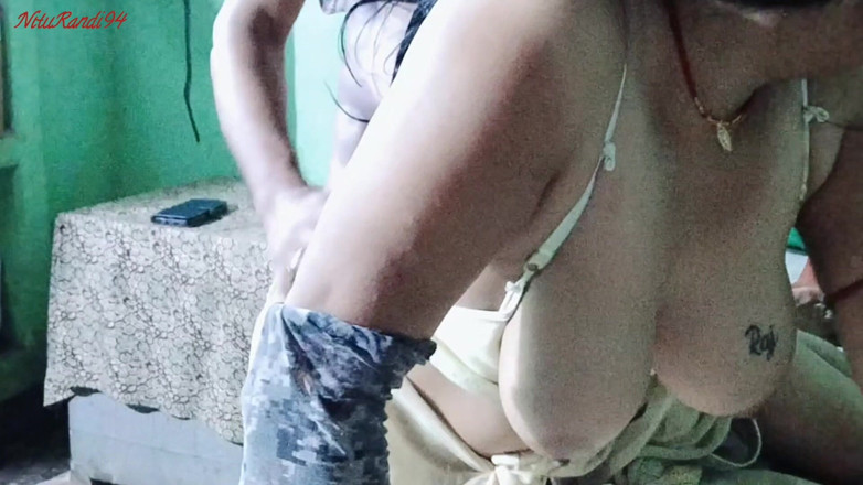 NituRandi94: Moti Gaand Wali Behan Ki Chudai Wali video indiano di...