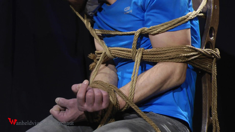 Wanheldvig: Zeus hardcore bondage výzva