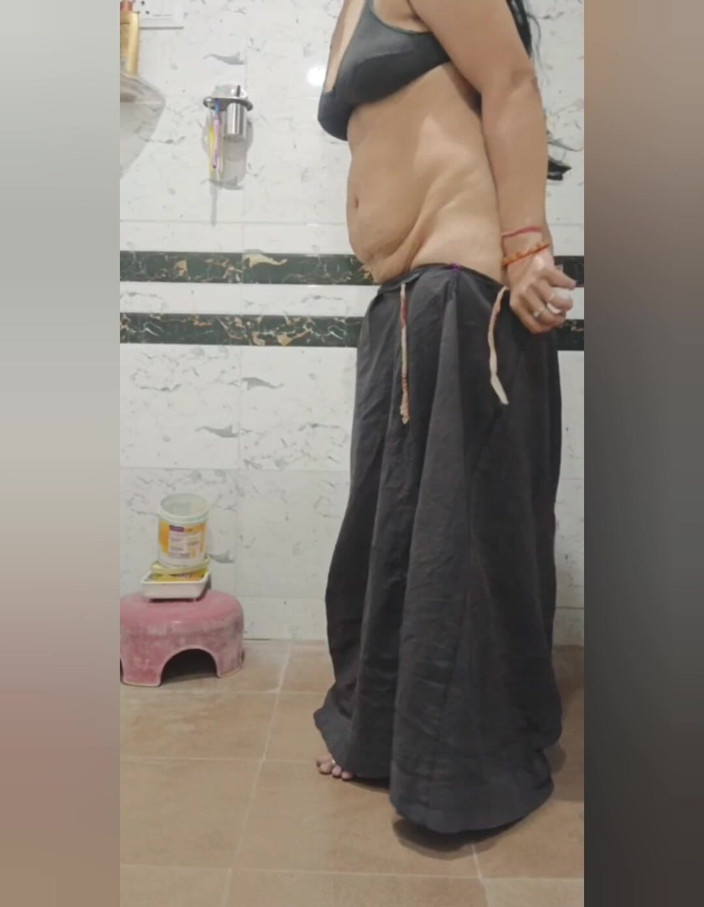 Priyahot77: Priya Bhabi hårt sex med pojkvän
