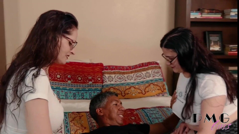 PMG Girls: MILF กับ GILF เซ็กส์สามคน
