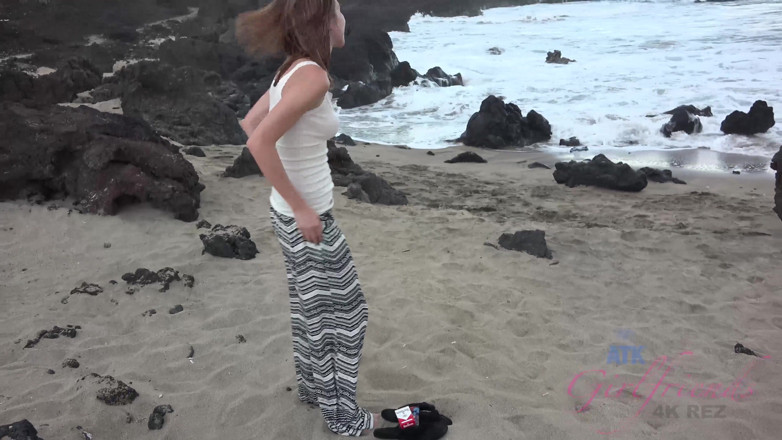 ATK Fans (Girlfriends): Vacanze virtuali in Hawaii con Cece Capella 1/8