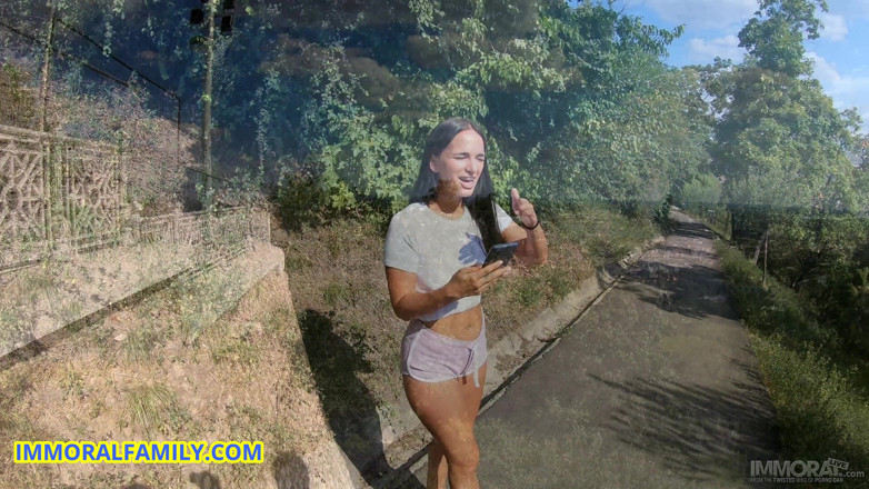 Immoral Family: Клаудія Бавель, пишна дівчина з брекетами отримує випадковий кремпай – аморальна сім'я 4k