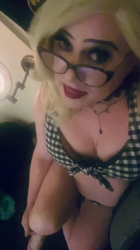 Krissy Sweets Fucks Asshole