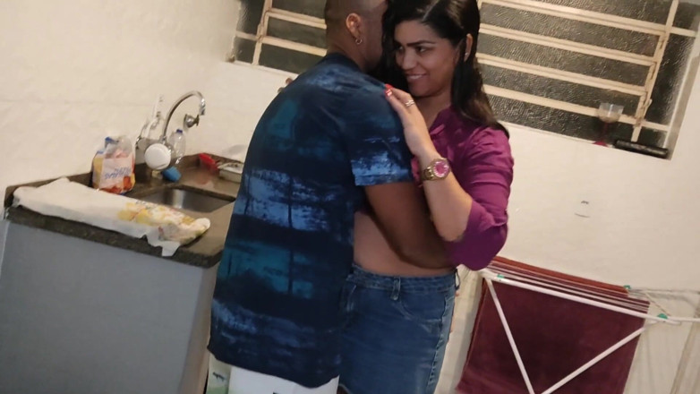MARCIO BAIANO: Cadela enviou seu marido ao mercado para fazer sexo com...