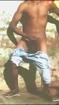 Incontra un ragazzo indiano caldo scopato in cerca di uomini single