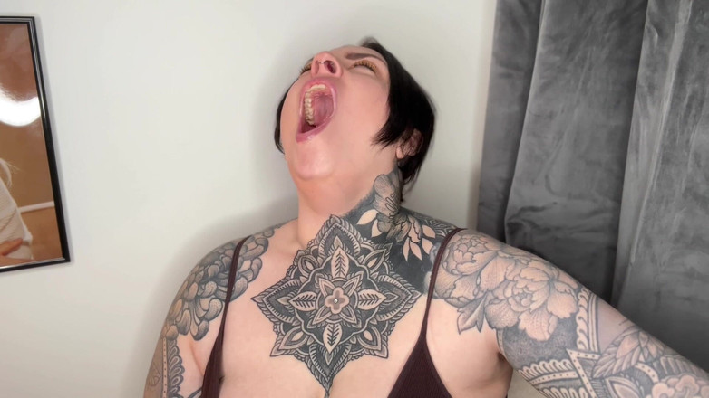 Miss Valentina: Avond yawning fest