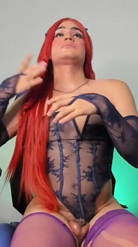 Trans Red Peli Plays with Her Ass and Dances Sexy