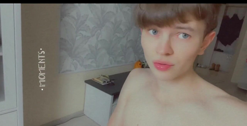 rushlightDante: Joli garçon, bite bien dure, sperme crémeux