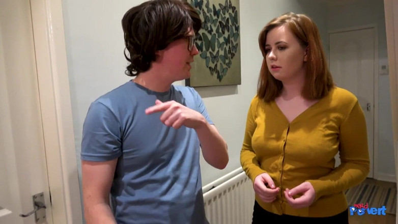 Nerd Pervert: Millie Santoro ve Caitlyn Smith - kenar sürtükler