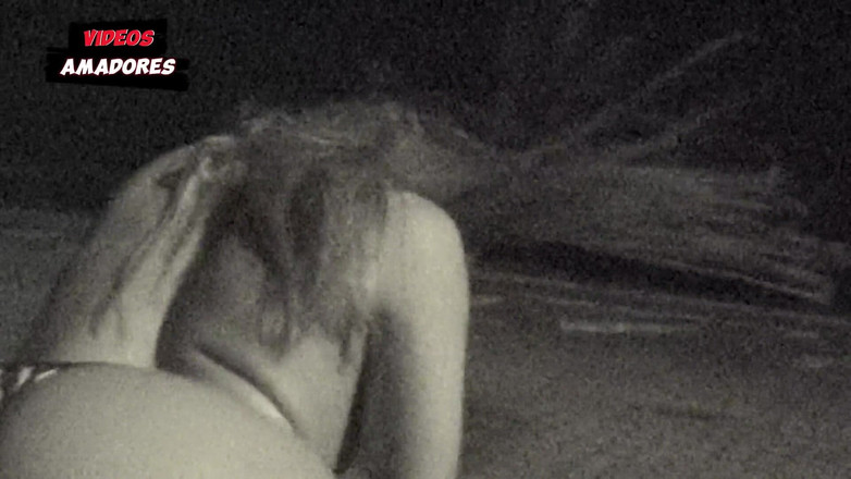 Amateurs videos: J’ai fait la femme du cocu se déshabiller en public