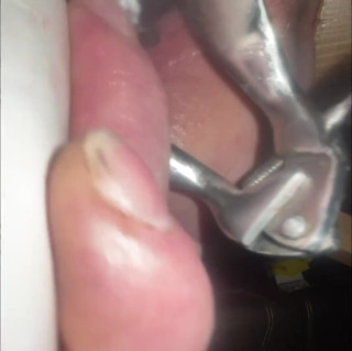 No limit cbt slave: Thumtacks duelen