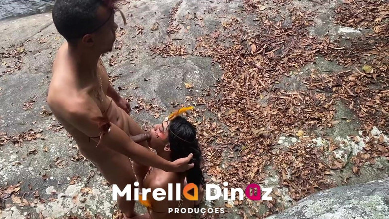 Mirella Diniz: L'incontro nel bosco