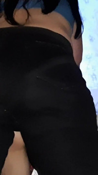 Moje macecha si vzala moje anální panenství a miloval jsem to