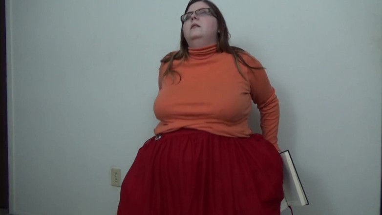 Miss Evanna: Velma membaca &amp; menunggang