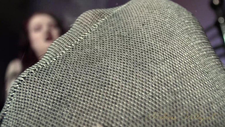 Mxtress Valleycat: Uctívače svázané vlákny