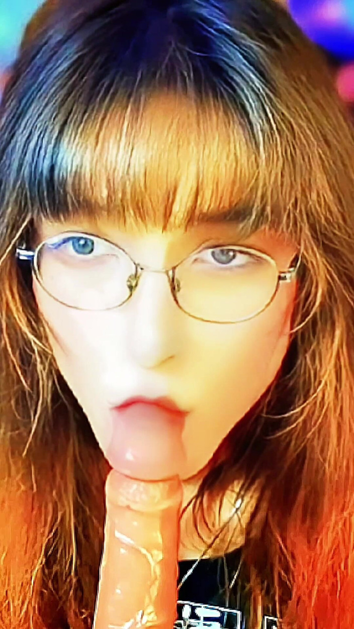 Bella Roar: This Trans Girl Is the Cutest Cock Sucker Ever