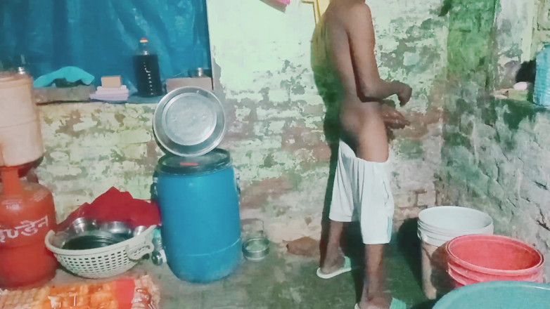 Contentformation2: Homosexual: băiat indian