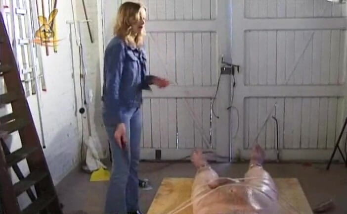 House of lords and mistresses in the spanking zone: De menselijke slaaf