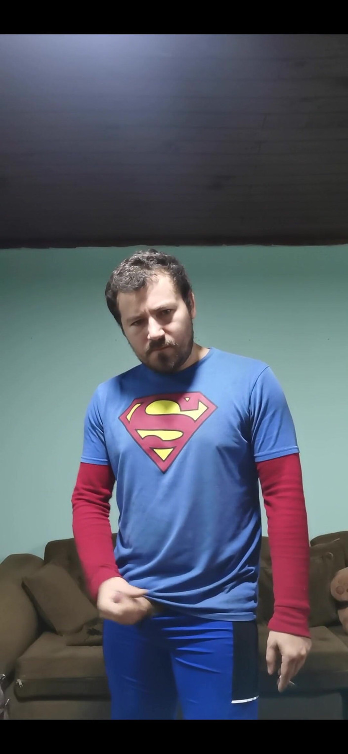 Rokkuman: Bardzo gorący superman