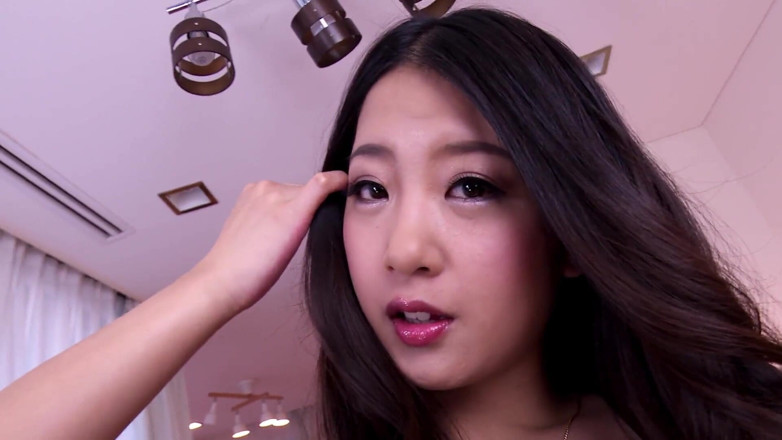 Caribbeancom: Horny Japanese girl in stockings fucked by two hard cocks