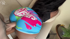 BootyClapper187: Ošukal její kundičku přes její tryskaté kraťasy