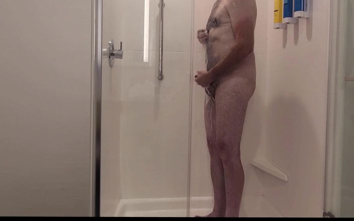Jon Screcrow: Solo plezier hebben onder de douche en dan aftrekken voor...