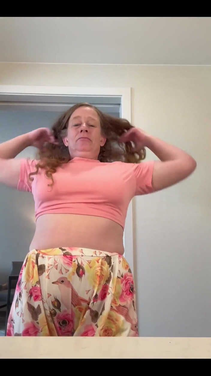 Honeyfleur: Honeyfleurluv şu anda yarağını istiyor ve dil becerilerini de getir!