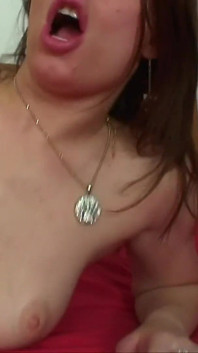 Una milf arrapata con tette perfette e figa bagnata incontrata per caso è così attratta dal mio cazzo che lo vuole nel culo