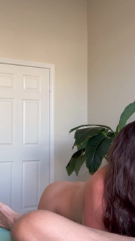 Sedutora milf faz seu vizinho transar com ela muito bem