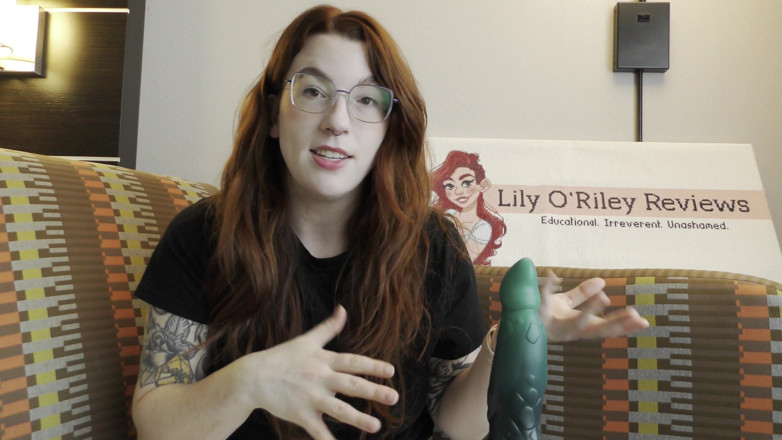 Lily O'Riley: NSFW Bewertung von Spitfire von bad dragon