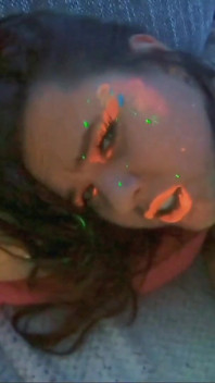 Đèn neon điên cuồng đụ