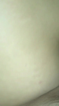 Ma demi-sœur latina me donne sa chatte juteuse