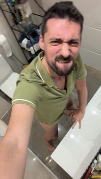 Hot Stepdaddy Jerking off in Bathroom