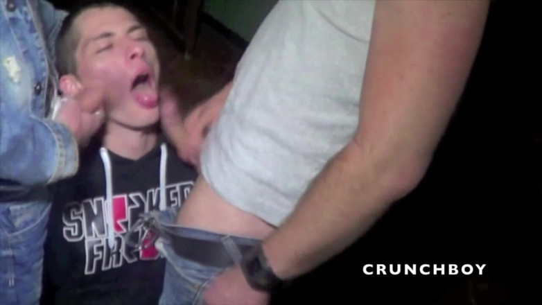 Sex humiliation with french lads: Fabien zerżnięta przez łuszczącego się chłopca w nocy w exhib