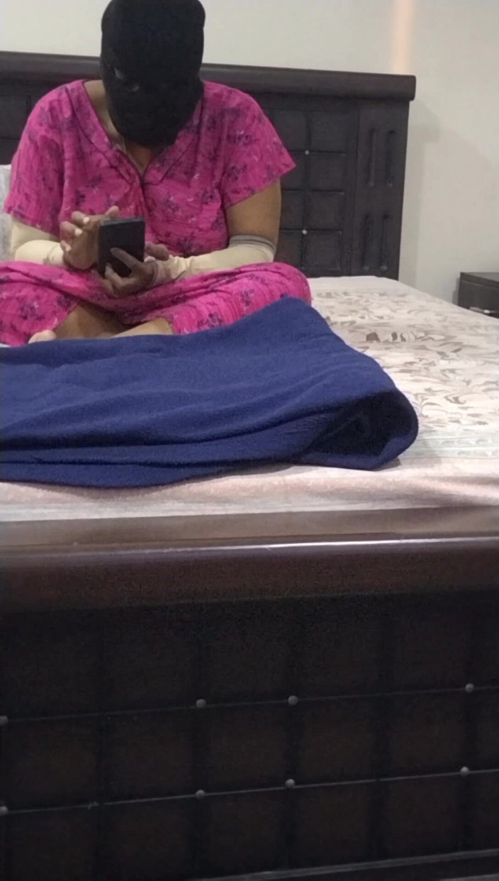 Tamil lesbian: Persediaan untuk Perkhidmatan Panggilan Video