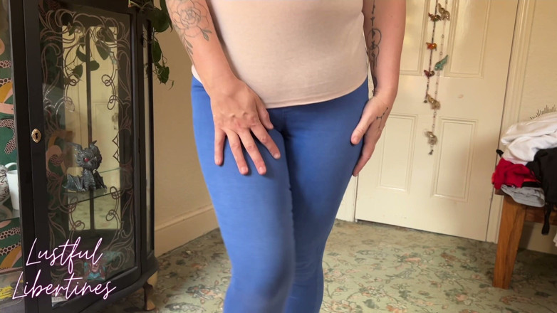 Lustful Libertines: Pee Desperation Jeans Wetting