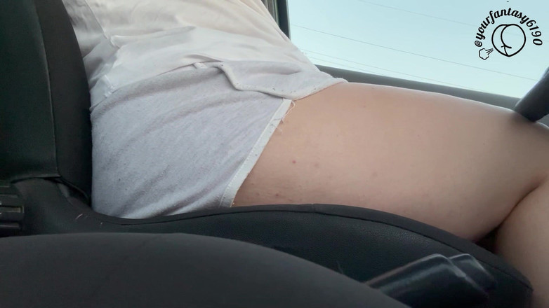 Your fantasy studio: Приглушенный пердеж на сиденье машины