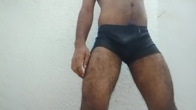 Johny97: Sentemos mi polla y luego te perforaré el coño