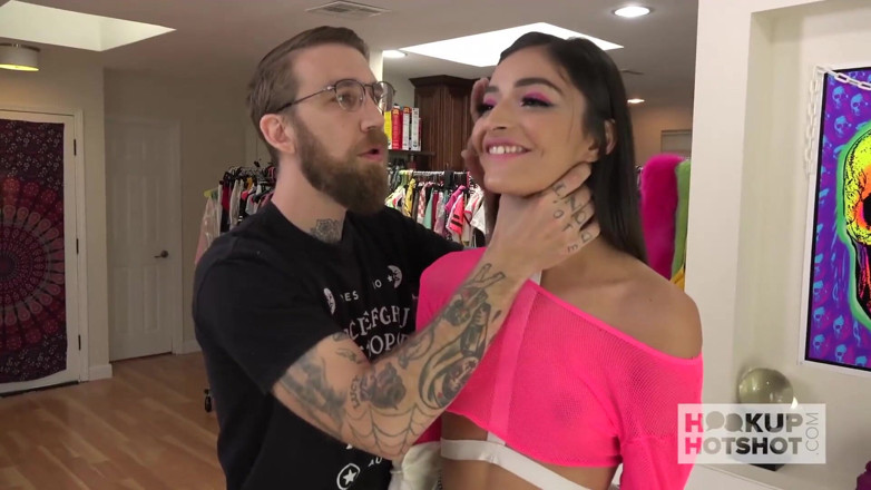 Hookup Hotshot: Das exotische teen emily Willis wird hart zertrümmert
