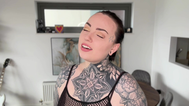 Miss Valentina: Buang Si jalang