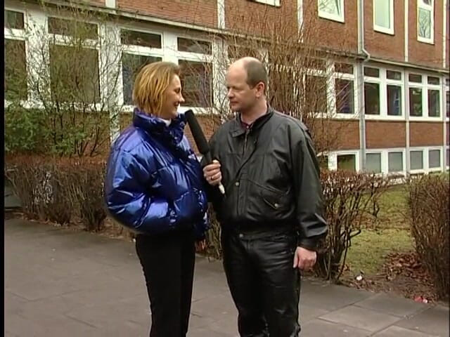 Lucky Cooch: Sexy rothaarige interviewt