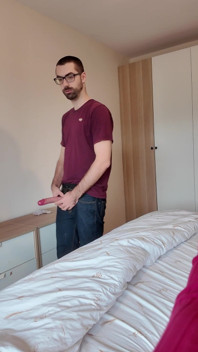 Advent Challenge 25.02 He Dildos Me