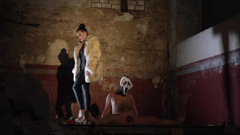 Miss Alessa Milano: Halloween Toilette Fetisch