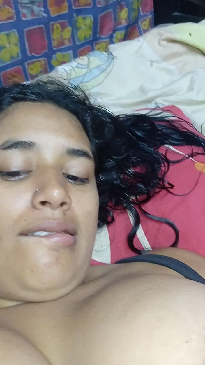 Britanly-Brow: Rica Britanly brow लैटिना चूत चूसना और चूत में वीर्य ऊँगली करना