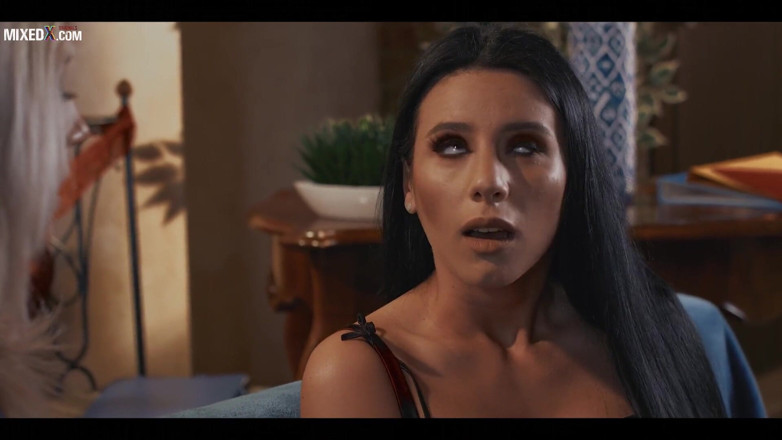 MixedX: น้องสาวเลี้ยงหนุ่มน้อยเงี่ยนจัด Nelly Kent & Missy Luv เลียกัน