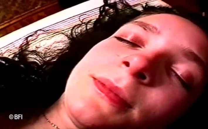 Horny Teenies: Russische 180er - Volha Omsk