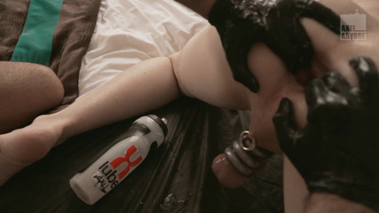 Axel Abysse: Axelabysse eruption část 1