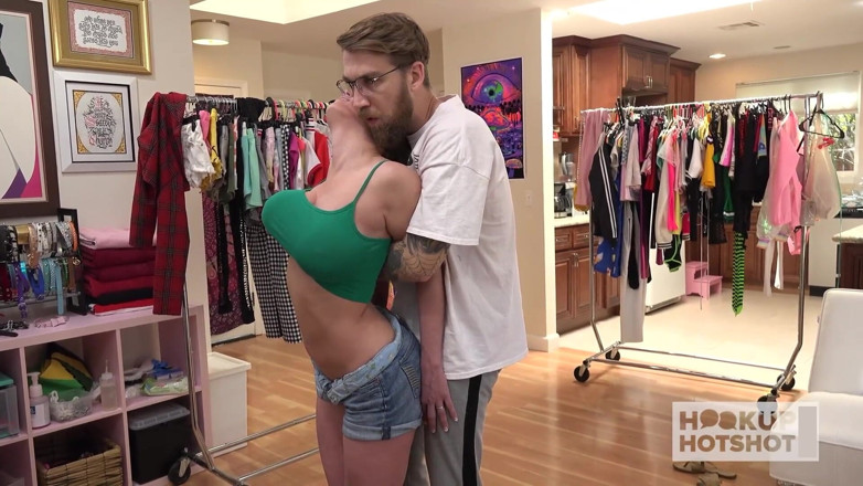 HookUp HotShot-BTS: Bts - la cachonda Dee Williams está cachonda por el sexo...