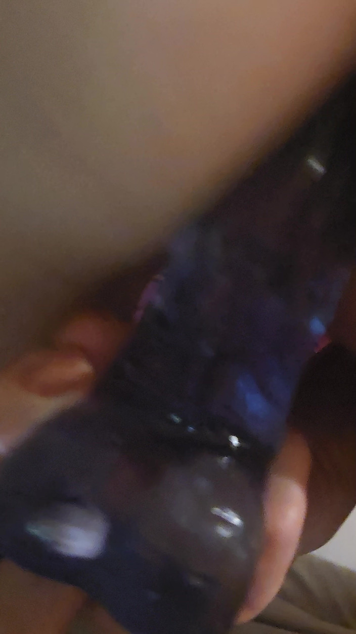 Goode Girl: Хорошая девушка сосет член и яйца муженька во время скачки на дилдо